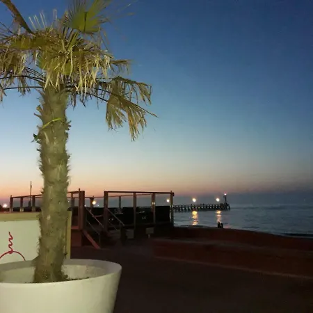 Les Valises Sur Le Sable דירה